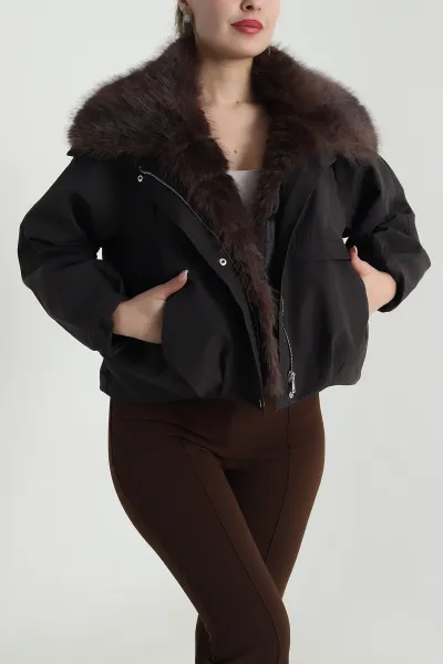Kahverengi Yakası Kürklü Kadın Mont 490416