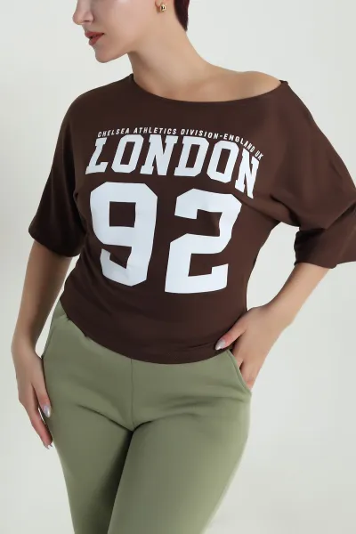 kahverengi-yarasa-kol-baskili-kadin-kristal-bluz-483243
