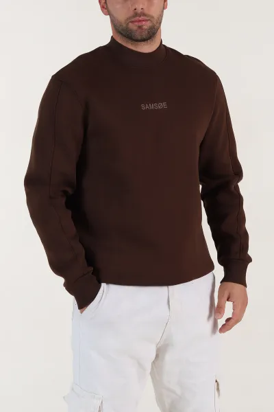 kahverengi-yazi-detayli-bisiklet-yaka-erkek-sweatshirt-397037