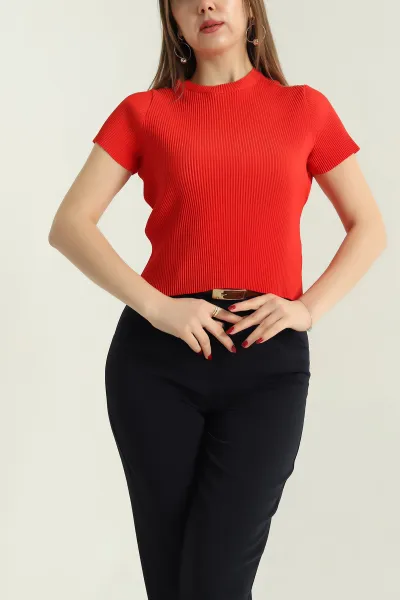 Kırmızı Akordiyon Kumaş Kadın Tişört 334135
