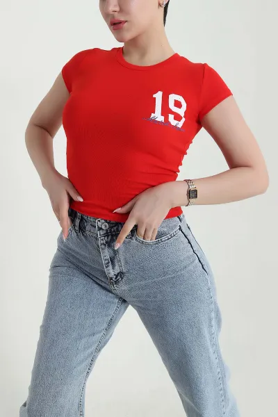 Kırmızı Baskılı Süprem Kadın Tişört 461675