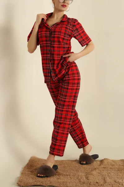 Kırmızı Düğmeli Desenli Bayan Pijama Takımı 258526