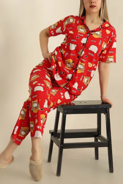 kirmizi-dugmeli-desenli-bayan-pijama-takimi-258544