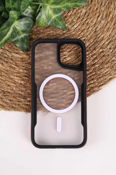 Kırmızı TeknoCase İphone 13 Uyumlu Matte Guard Serisi Lens Korumalı Silikon Telefon Kılıfı 472447