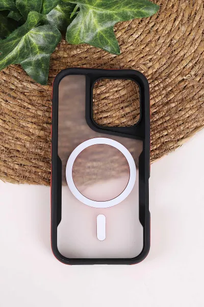 Kırmızı TeknoCase İphone 16 Pro Uyumlu Matte Guard Serisi Lens Korumalı Silikon Telefon Kılıfı 472476