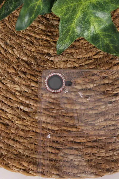 Kırmızı TeknoCase İPhone 16E & 17E Uyumlu Perfect Diamond Case Serisi Taşlı Lens Hediyeli Sert Silikon Telefon Kılıfı 480890