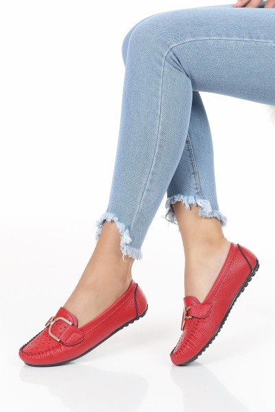 Kırmızı Tokalı Kadın Babet Ayakkabı 120678