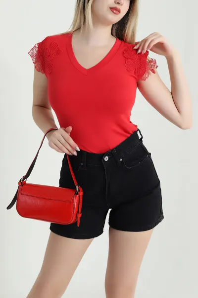 Kırmızı Yaka Dantel Detay Bluz 469866
