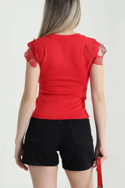 Kırmızı Yaka Dantel Detay Bluz 469866