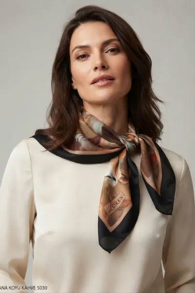 Koyu Kahve 90x90 Cm Dijital Baskılı Liliana Desen Soft Eşarp 498483