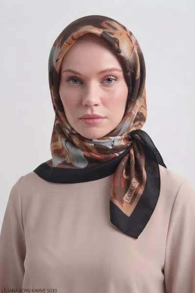 Koyu Kahve 90x90 Cm Dijital Baskılı Liliana Desen Soft Eşarp 498483