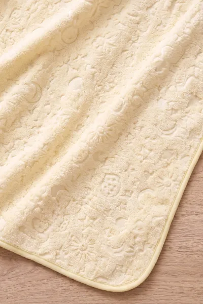 Krem (100*120 cm)Desenli Peluş Battaniye 493690