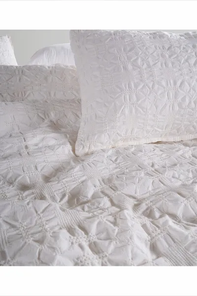 Krem 200x220 Cm Bella Home Çift Kişilik Kristal Jakarlı Nevresim Takımı - Zarif Desen & Premium Kalite 475808