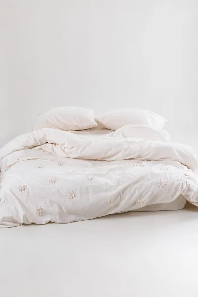 Krem 200x220 Cm Bella Home Çift Kişilik Siena Nakışlı Nevresim Takımı -  Zarif Desen & Premium Kalite 475880