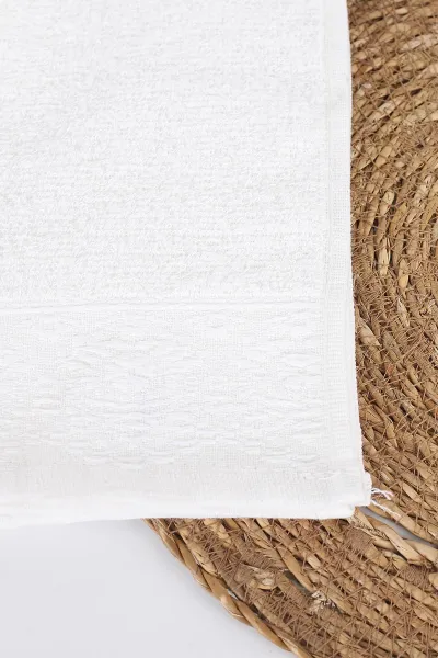 Krem 30x50 Cm Yoncagül Bukle Jakarlı Mutfak Havlusu 394807