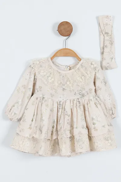 krem-6-24-aydantel-yaka-cicek-desenli-bandanali-muslin-kiz-bebek-elbise-340693