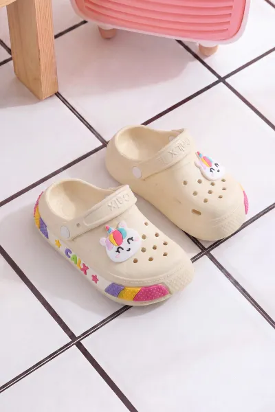 Krem Figürlü Kız Çocuk Sandalet 462459