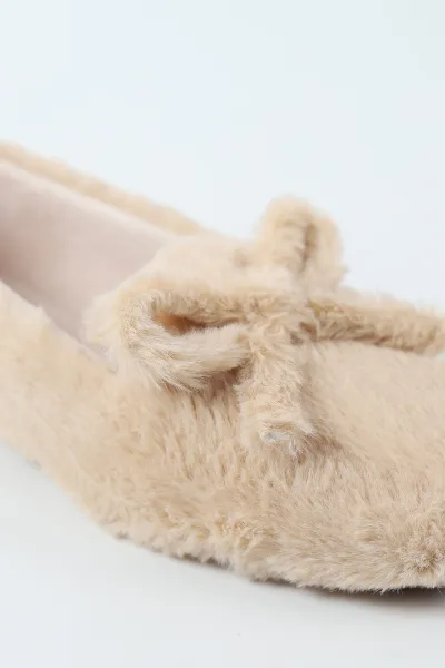 Krem Peluş Fiyonk Detaylı Kadın Ev Babeti 491430