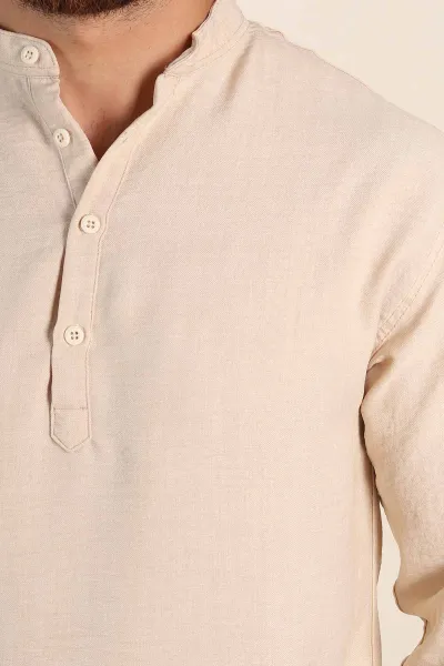 Krem Relaxed Fit Hakim Yaka Yarım Düğmeli Erkek Gömlek 369849