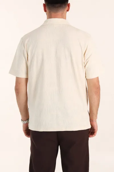 Krem Relaxed Fit Kabartma Desenli Düğmeli Polo Yaka Erkek Tişört 358189