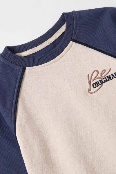 Lacivert (1-5 Yaş) Reglan Kol Kıl Biyeli Nakışlı 3 İp Şardonlu Erkek Çocuk Kışlık Takım 482608