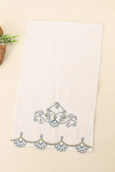 lacivert-30x50-cm-kadife-nakisli-havlu-288721