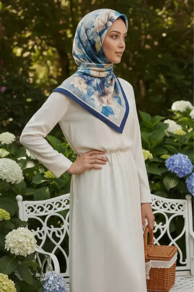 Lacivert 90x90 Cm Dijital Baskılı Petalia Desen Kutulu Twill Eşarp 501139
