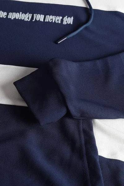 Lacivert Beyaz Cep Detaylı Yazılı Kapüşonlu Erkek Sweatshirt 396163