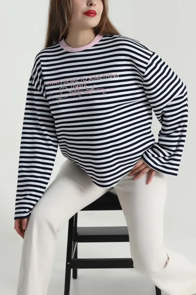 Lacivert Çizgili Baskılı Kadın Sweatshirt 494411