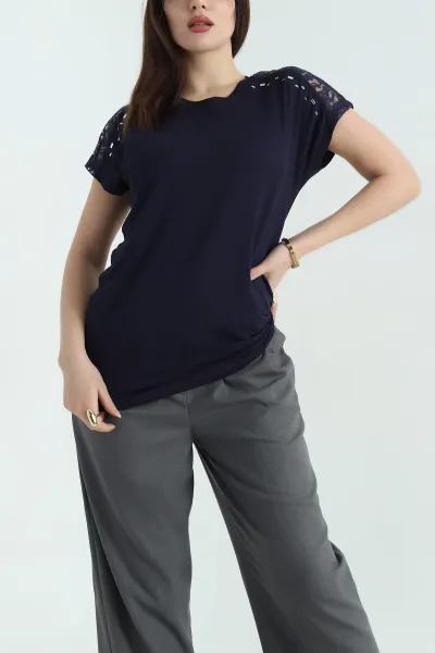 Lacivert Güpürlü Taşlı Çilek Kumaş Bluz 334562