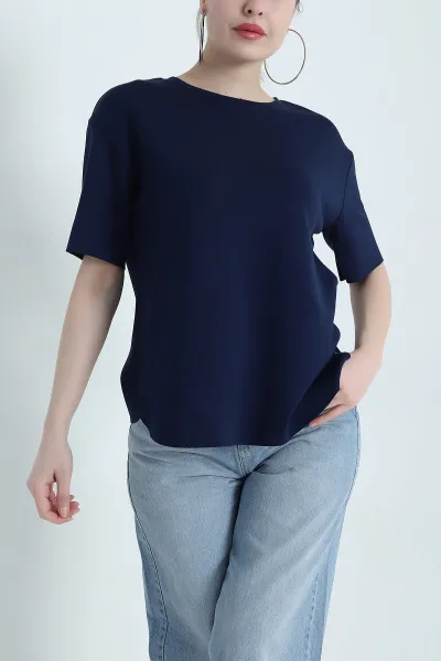 lacivert-oval-kesim-oysho-kadin-tisort-437674