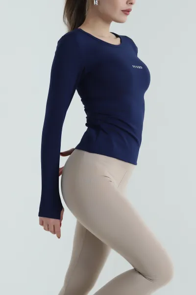 lacivert-sardonlu-parmak-gecmeli-oysho-kadin-bluz-428101