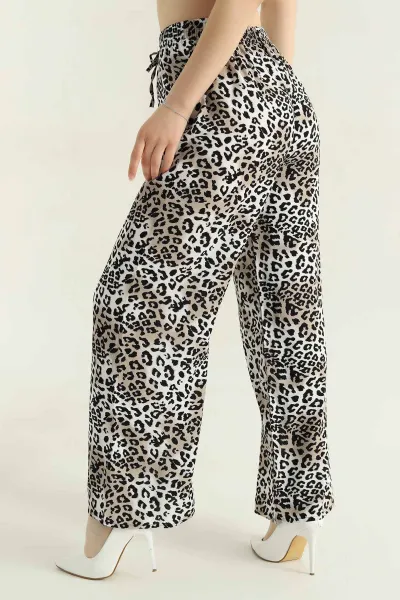 Leopar Desenli Bel Lastikli Dokuma Kadın Pantolon 357147