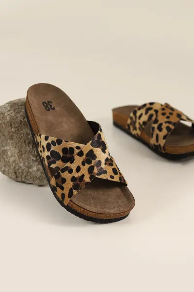 Leopar Desenli Çapraz Bantlı Mantar Taban Kadın Terlik 440083