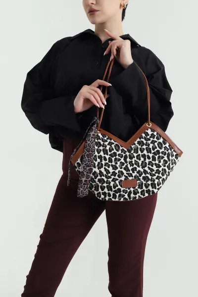leopar-desenli-fular-detayli-fermuarli-kadin-el-kol-ve-omuz-cantasi-448013