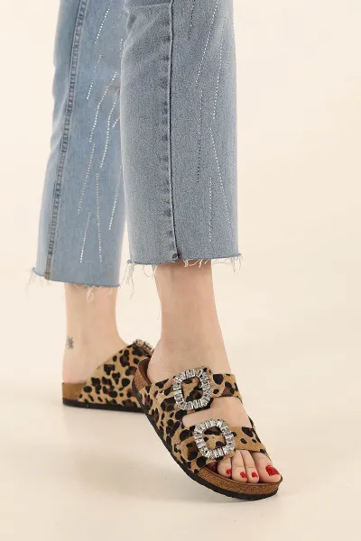 Leopar Desenli Taş Tokalı Mantar Taban Terlik 440989