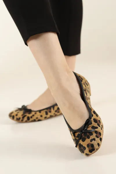 Leopar Desenli Tüylü Fiyonk Detaylı Babet Ayakkabı 265373