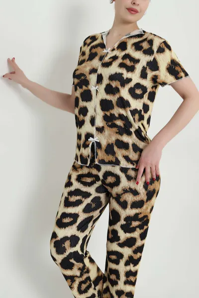 Leopar Fiyonklu Kaşkorse Kadın Pijama Takımı 466662