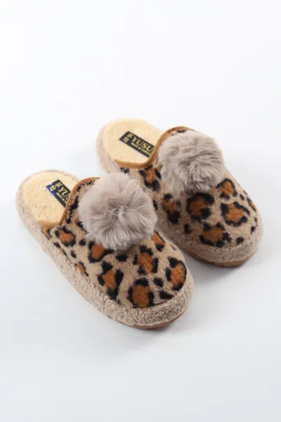 Leopar Peluş Önü Kapalı Kadın Ev Terliği 493467