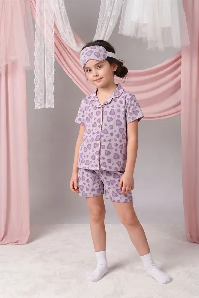lila-4-12-yas-kalp-desenli-kil-biyeli-goz-bandi-detayli-sortlu-kiz-cocuk-pijama-takim-460887