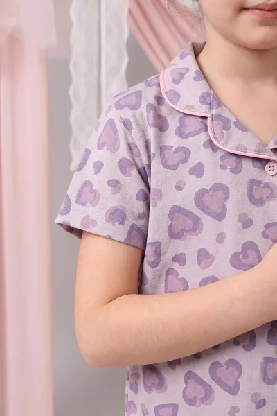 Lila (4-12 Yaş) Kalp Desenli Kıl Biyeli Göz Bandı Detaylı Şortlu Kız Çocuk Pijama Takım 460887