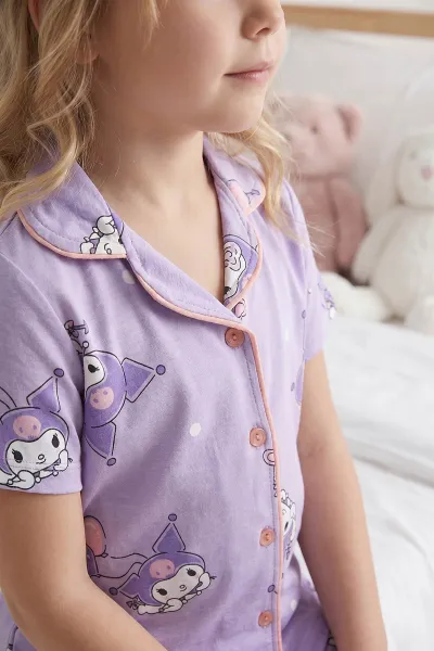 Lila (4-12 Yaş)Karakter  Baskılı Kısa Kol Ön Düğmeli Göz Bandı Detaylı Kız Çocuk Pijama Takım 453244