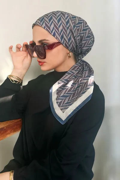Lila 90x90 Cm Dijital Baskı Zikzak Desenli Pamuk Eşarp 370988