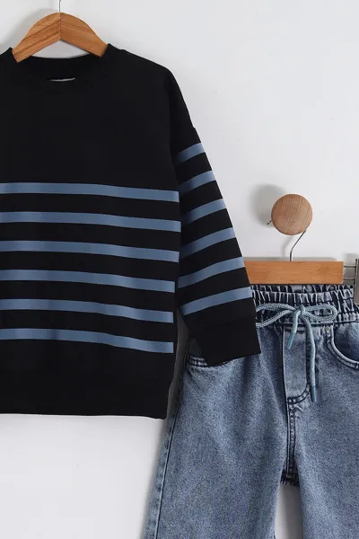 Mavi (3-10 Yaş)   Çizgi Baskılı Sweatli Kot Pantolonlu Erkek Çocuk 2'li Takım 437395
