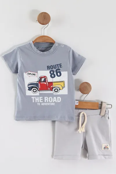 mavi-3-24-ay-the-road-baskili-omuzdan-citcitli-tisort-ve-sortlu-erkek-bebek-yazlik-takim-468050