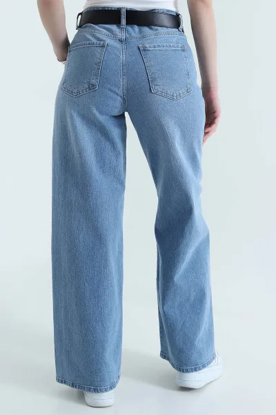 Mavi Cepli Kemerli Baggy Kadın Kot Pantolon 439850