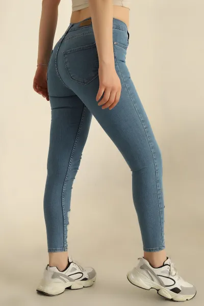 Mavi Yırtık Likralı Kot Pantolon 259593