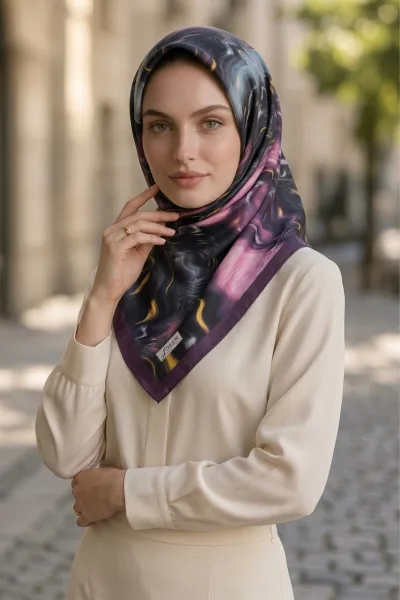 Mor 90x90 Cm Dijital Baskılı Süsen Desen Kutulu Twill Eşarp 500971