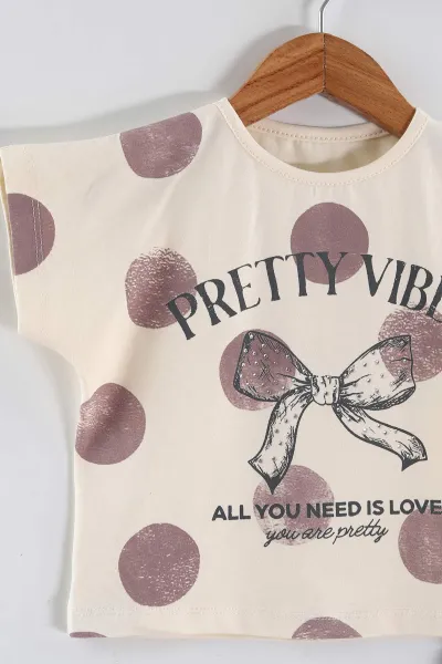 Mürdüm (1-5 Yaş) Prety Vibes Taş Baskılı Tişörtlü Müslin Şortlu Kız Çocuk Yazlık Takım 458948