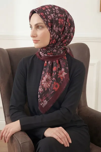murdum-90x90-cm-dijital-baskili-desenli-flam-cekme-esarp-428645